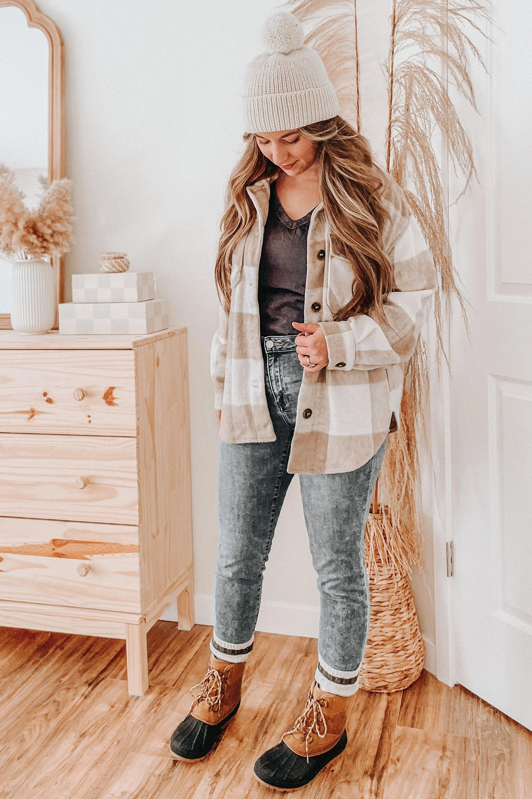 Beige Plaid Knit Shirt Jacket - Image 31