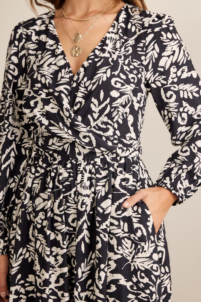 Black Abstract Floral Gathered Front Midi Dress - Image 5