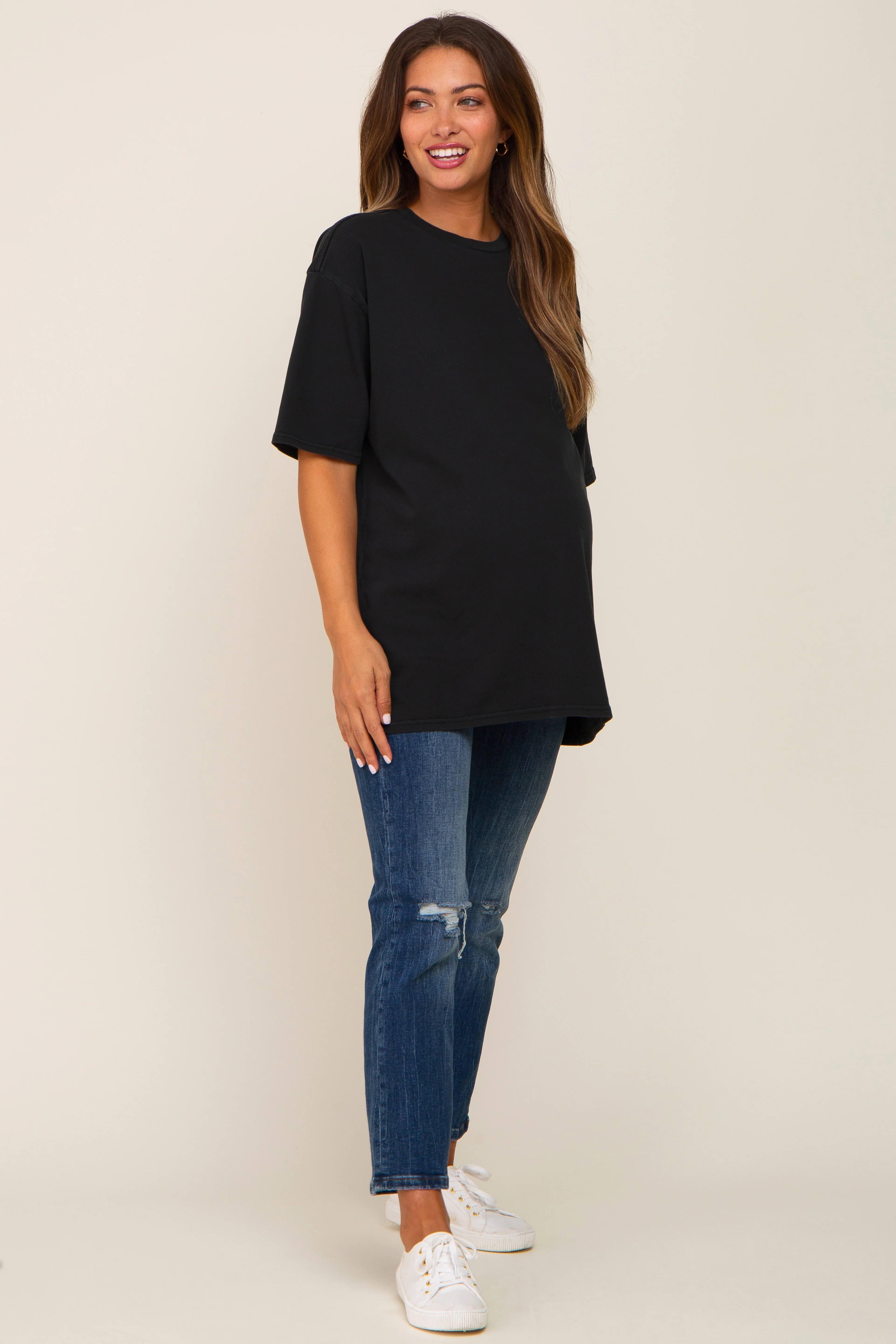 Black Basic Oversized Maternity T-Shirt - Image 4
