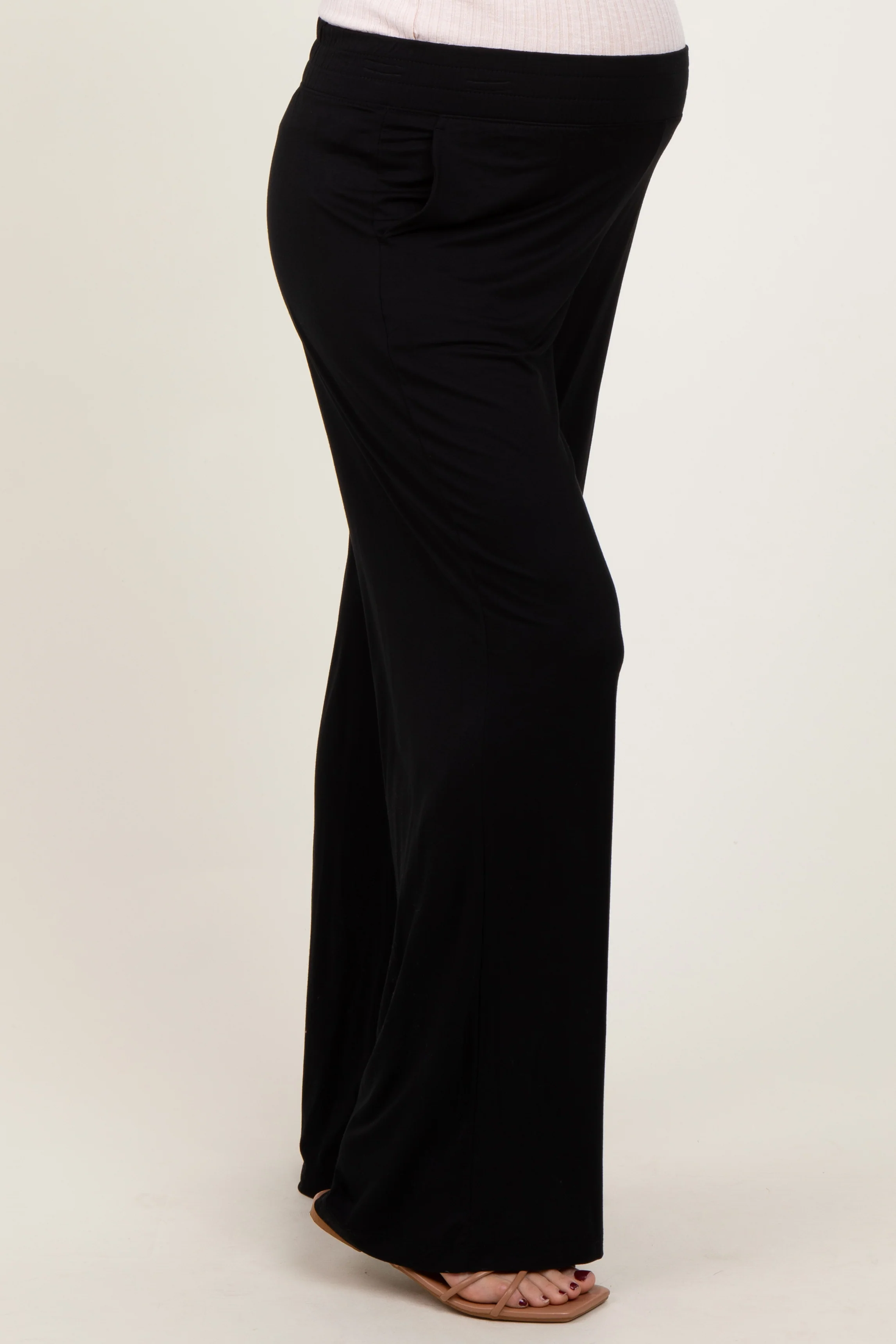 Black Basic Wide Leg Pocketed Maternity Pants - Image 4