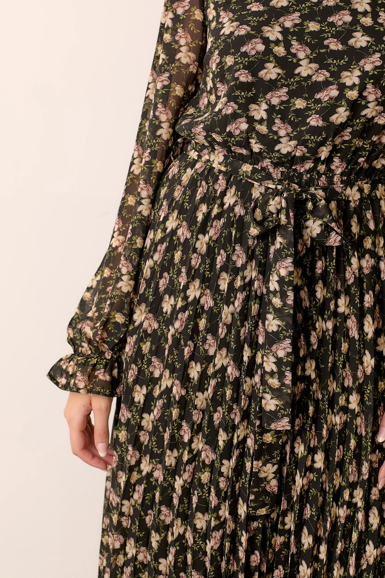 Black Floral Chiffon Long Sleeve Pleated Midi Dress - Image 4