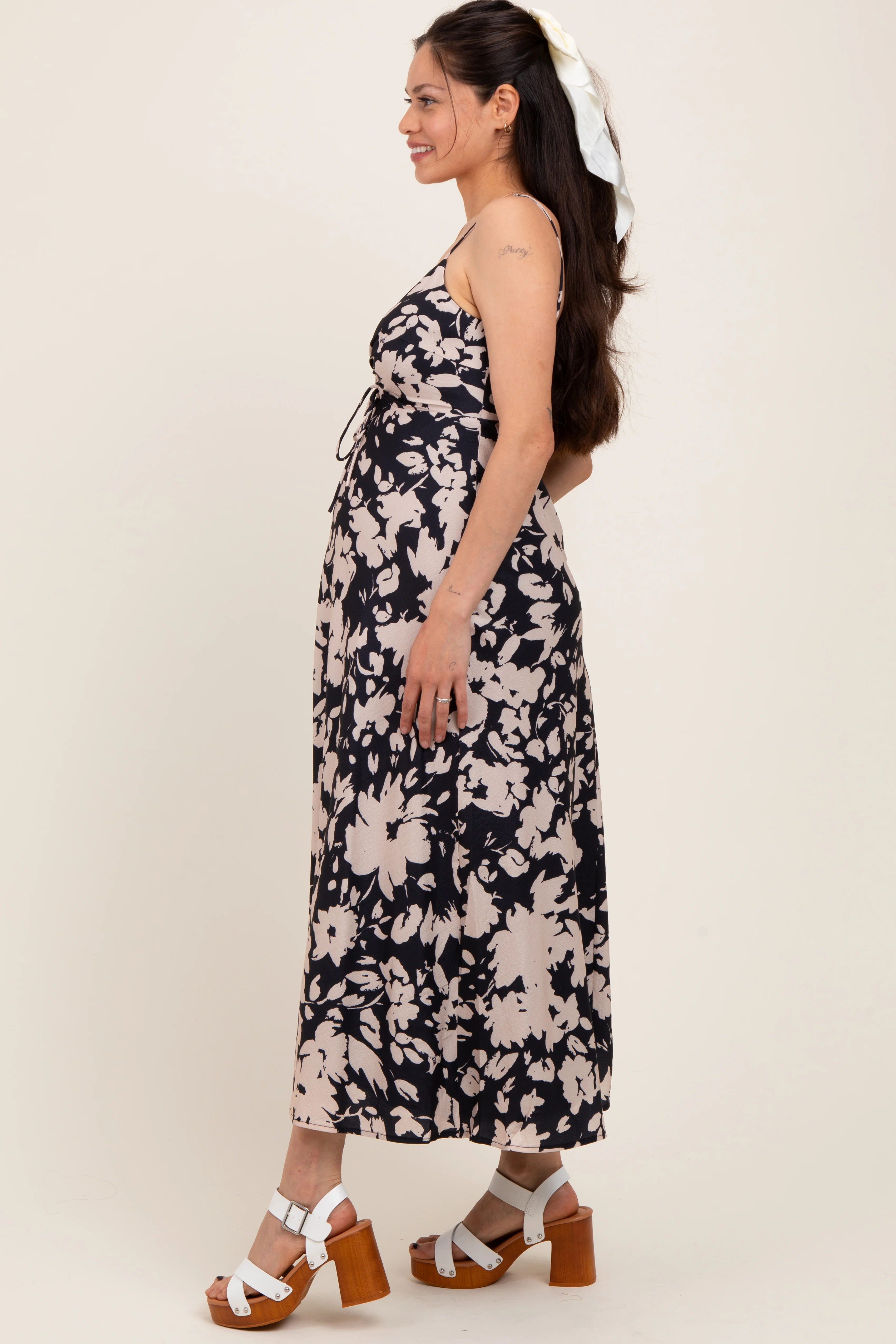 Black Floral Keyhole Detail Maternity Maxi Dress - Image 2