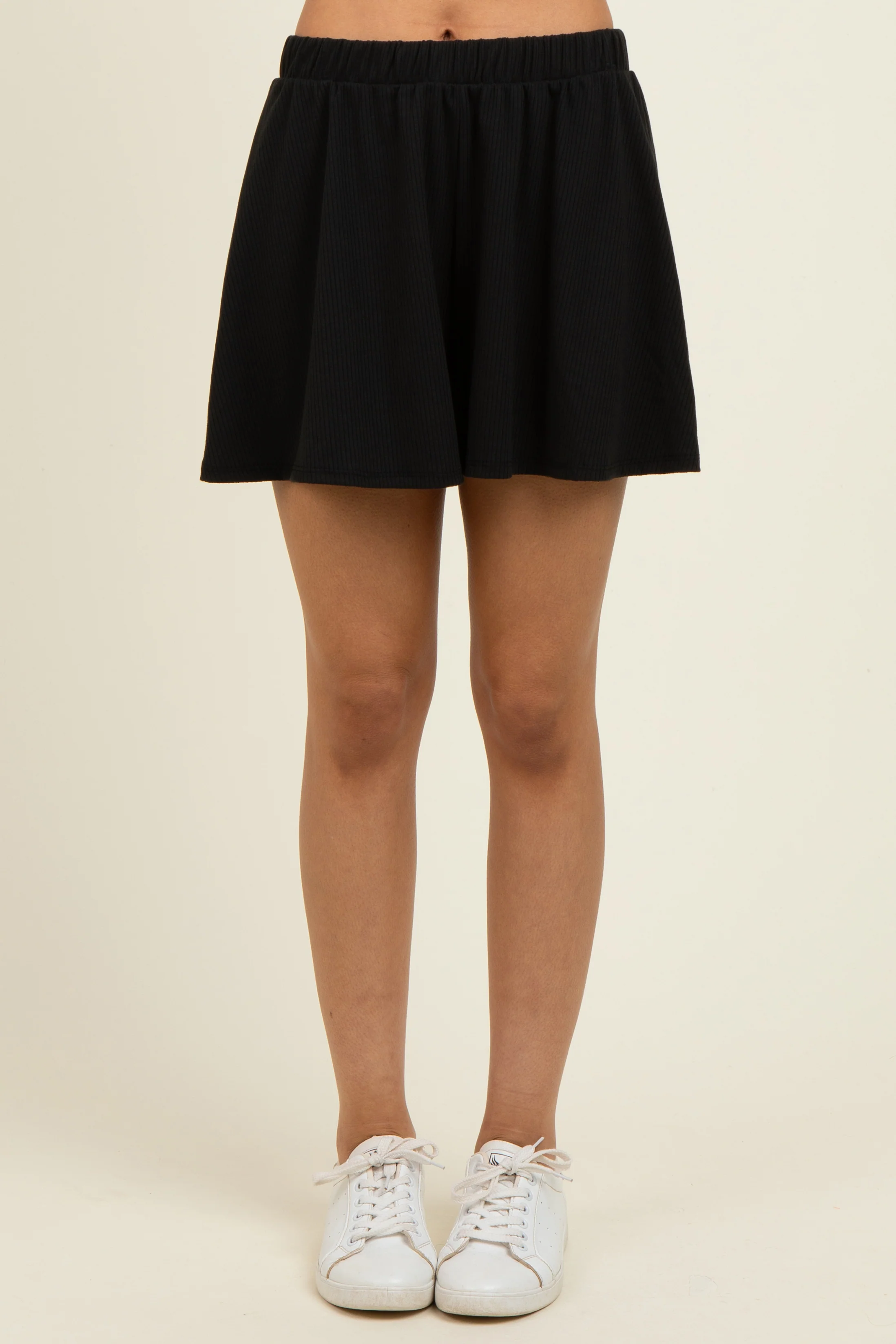 Black Ribbed Lounge Shorts - Image 3