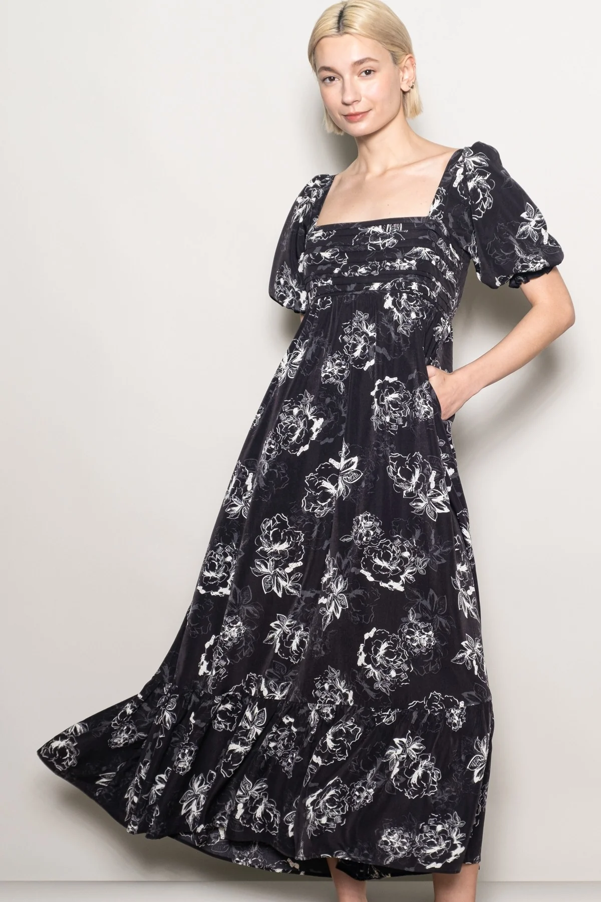 Black Rose Print Pleated Bodice Maternity Maxi Dress - Image 4