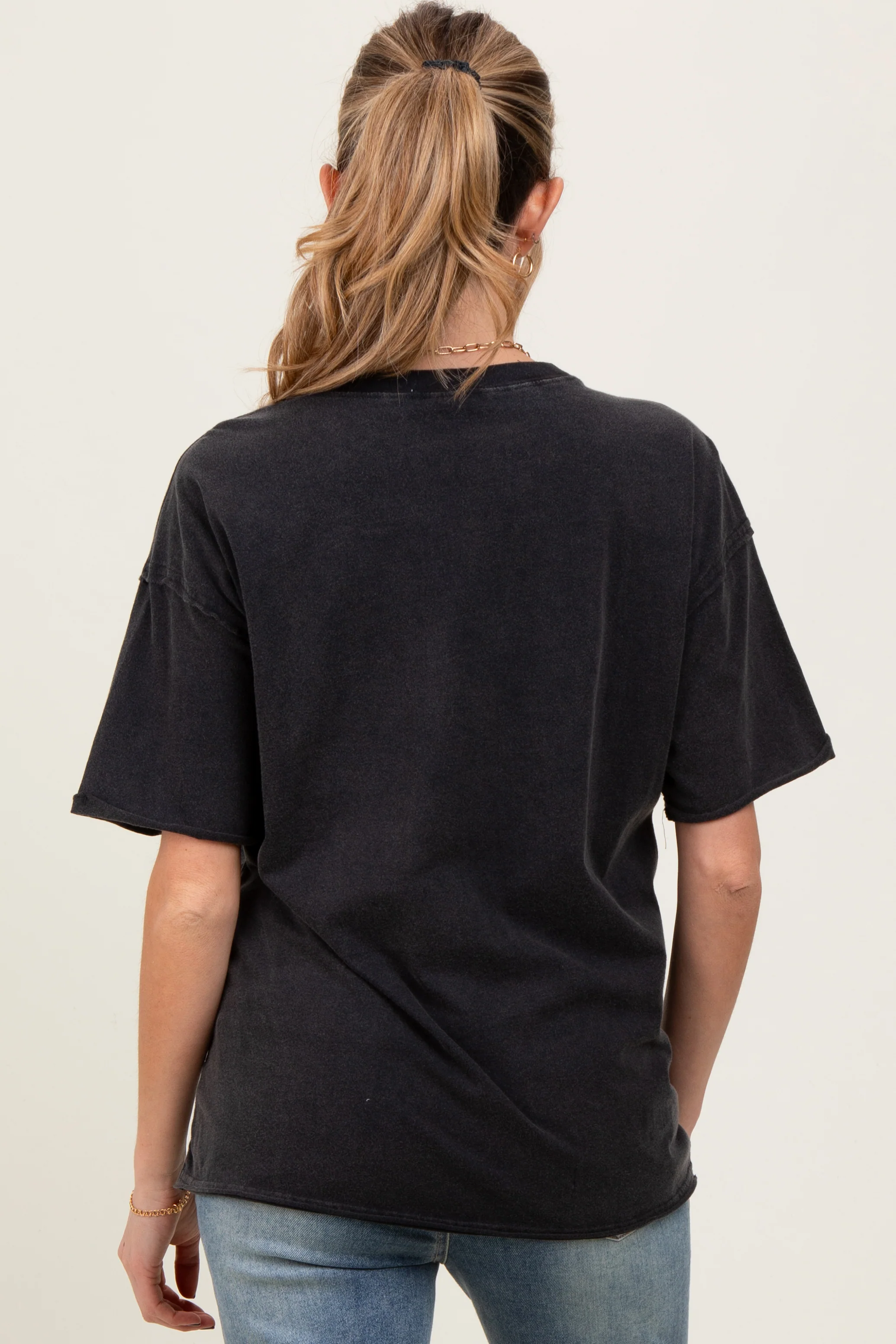 Black Short Sleeve Front Pocket Tunic Maternity Top - Image 3
