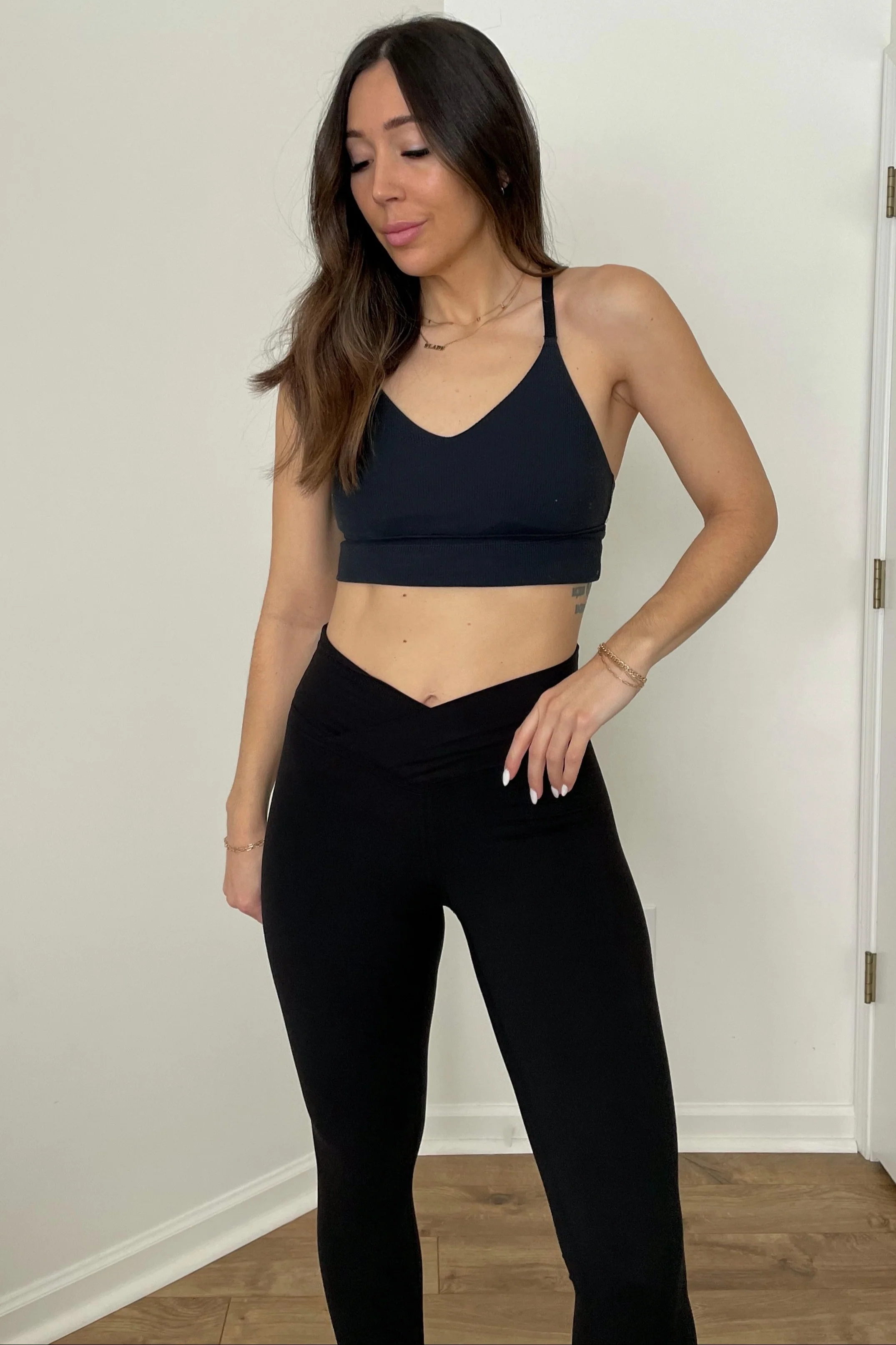 Black V-Waist Leggings - Image 5