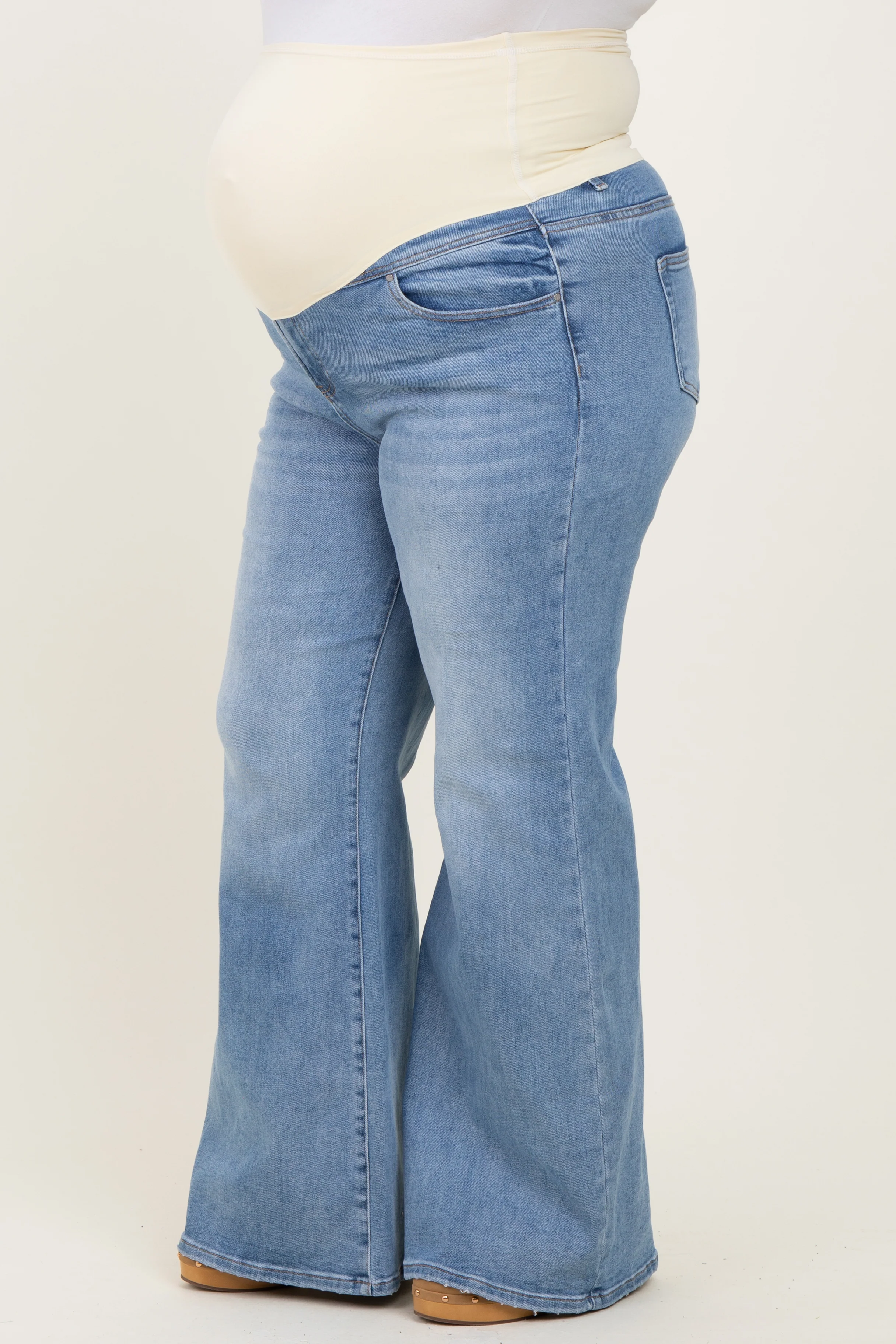 Blue Front Yoke Detail Wide Leg Maternity Plus Jeans - Image 4