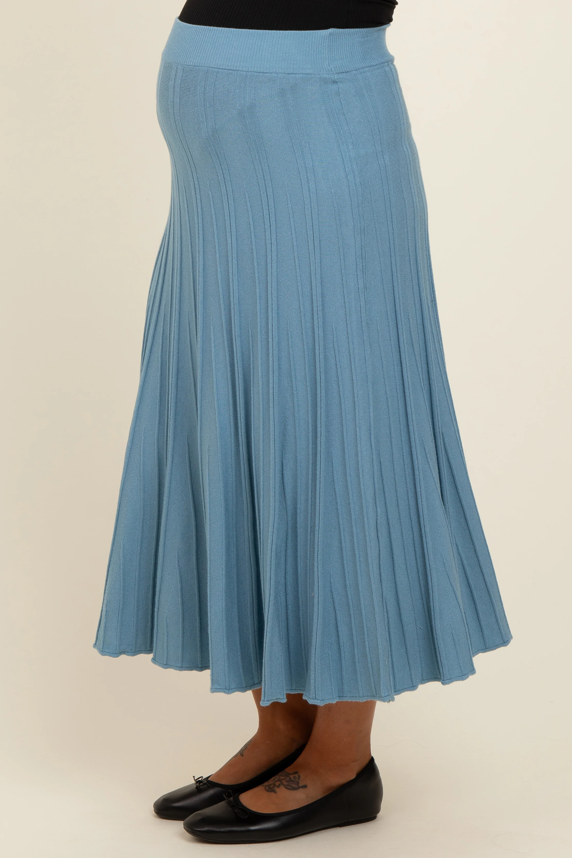 Blue Ribbed Knit A-Line Midi Maternity Skirt - Image 4