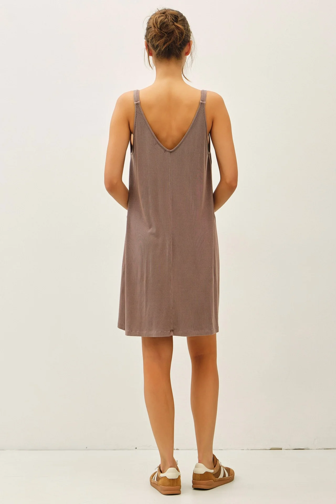 Brown Ribbed Sleeveless Front Seam Dress - Image 3