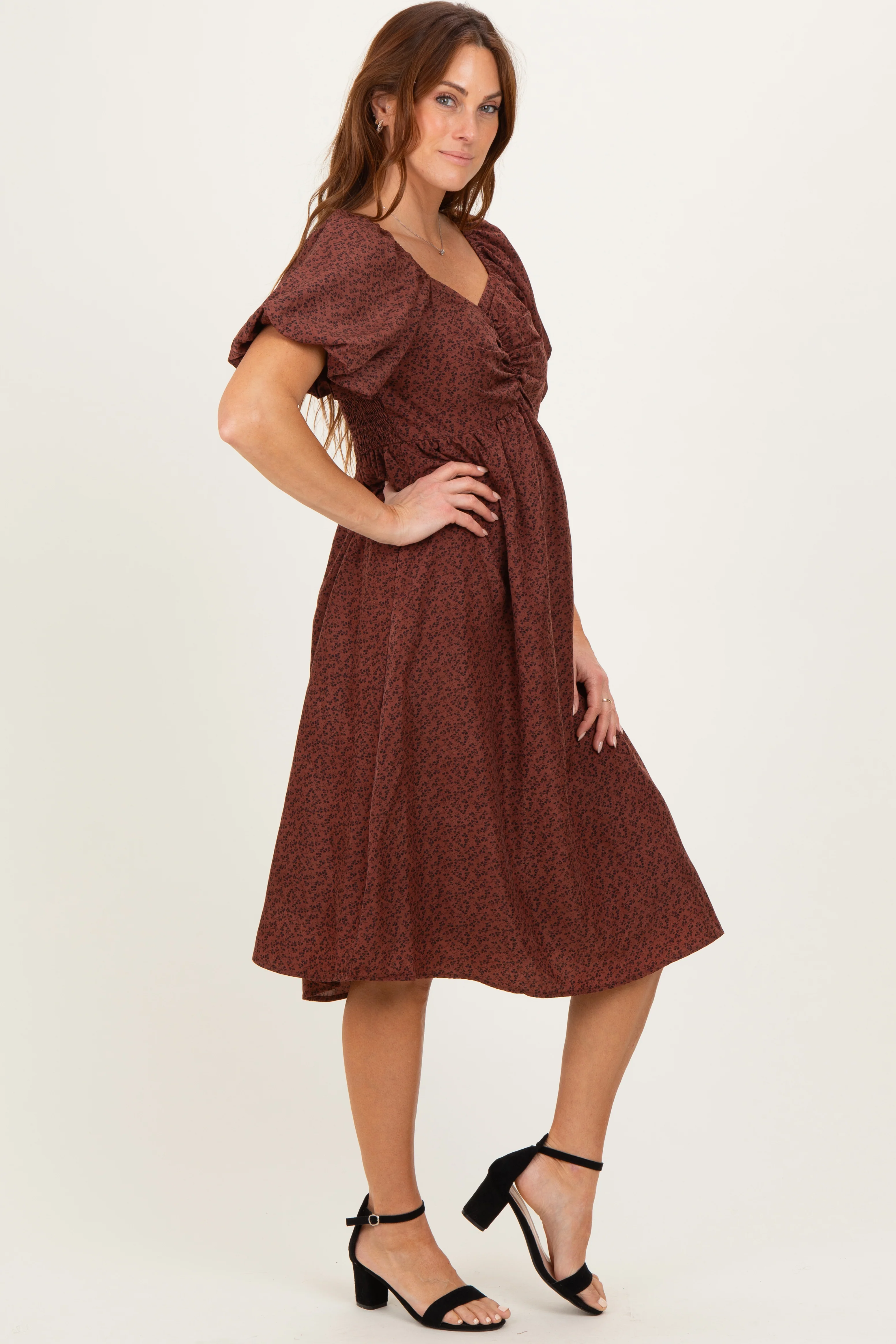 Brown Ruched Sweetheart Neck Dress - Image 3