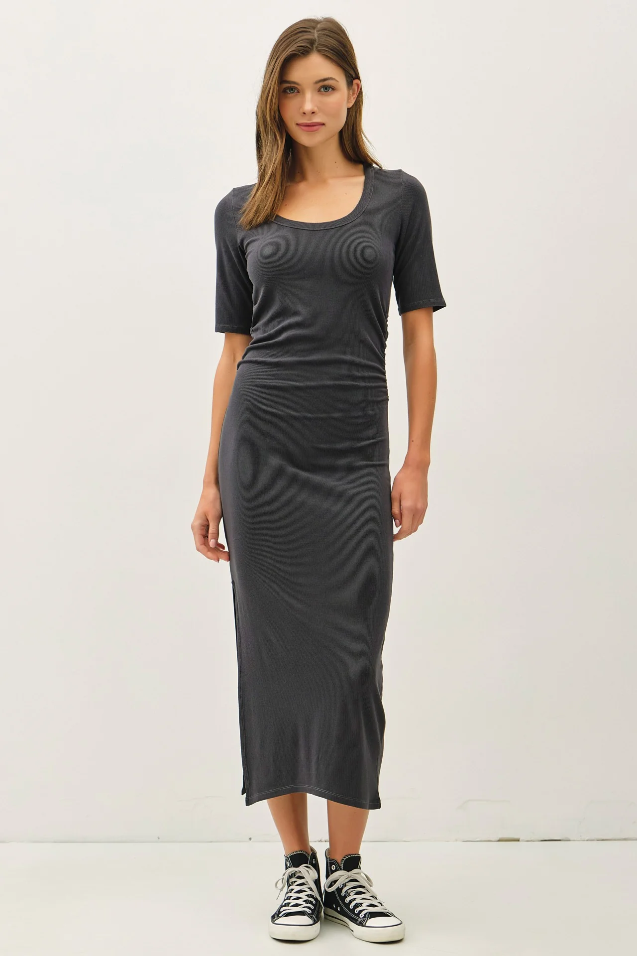 Charcoal Ruched Short Sleeve Side Slit Maternity Midi Dress - Image 4