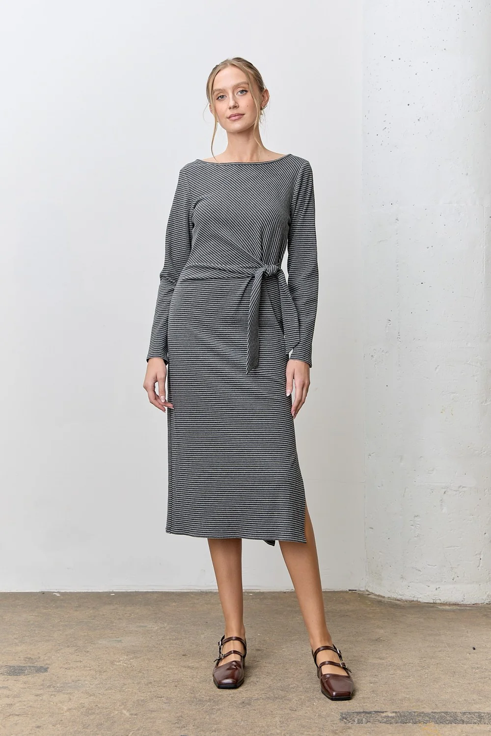 Charcoal Side Tie Long Sleeve Maternity Midi Dress - Image 5