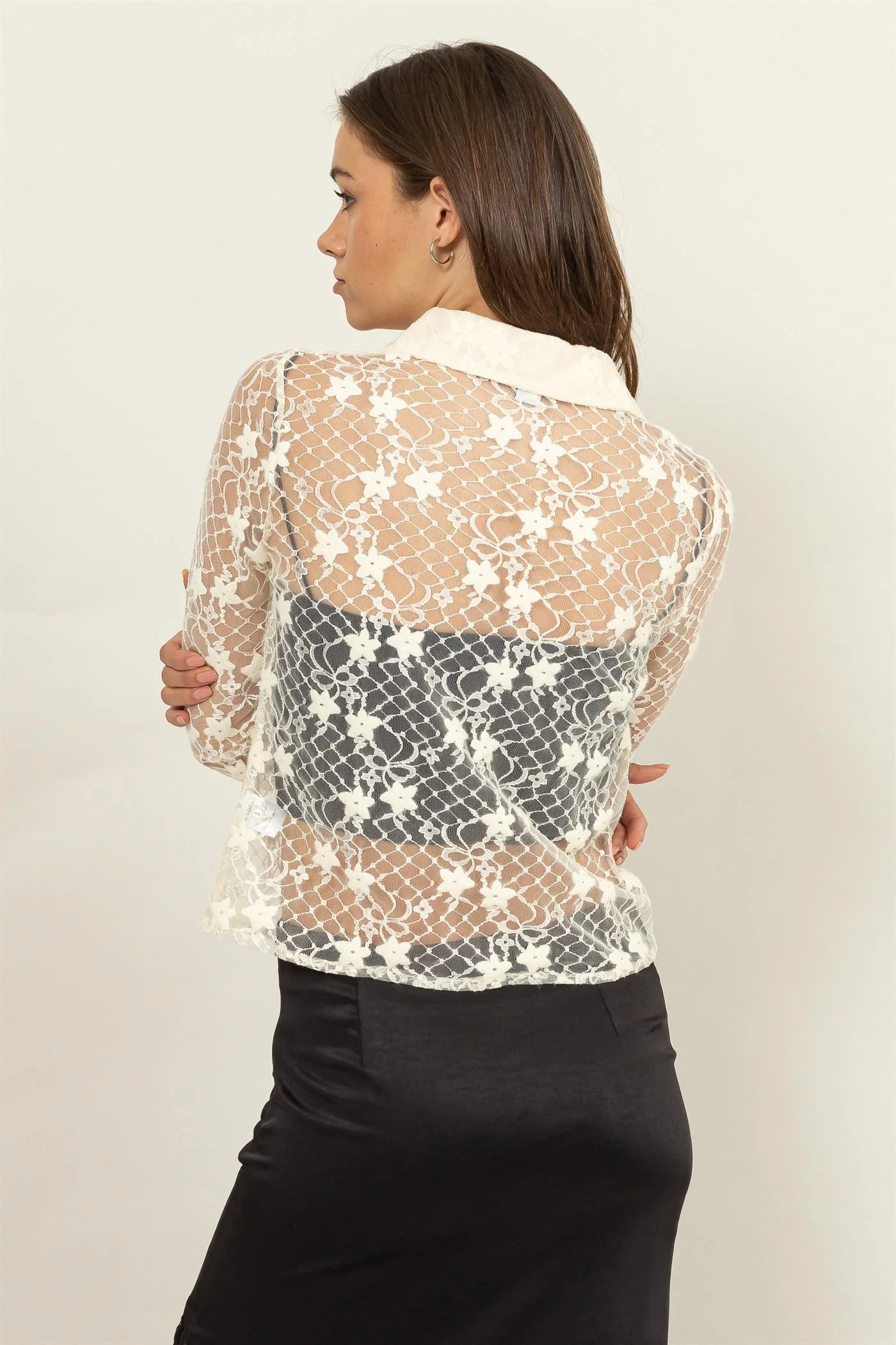 Cream Floral Lace Button-Up Blouse - Image 3