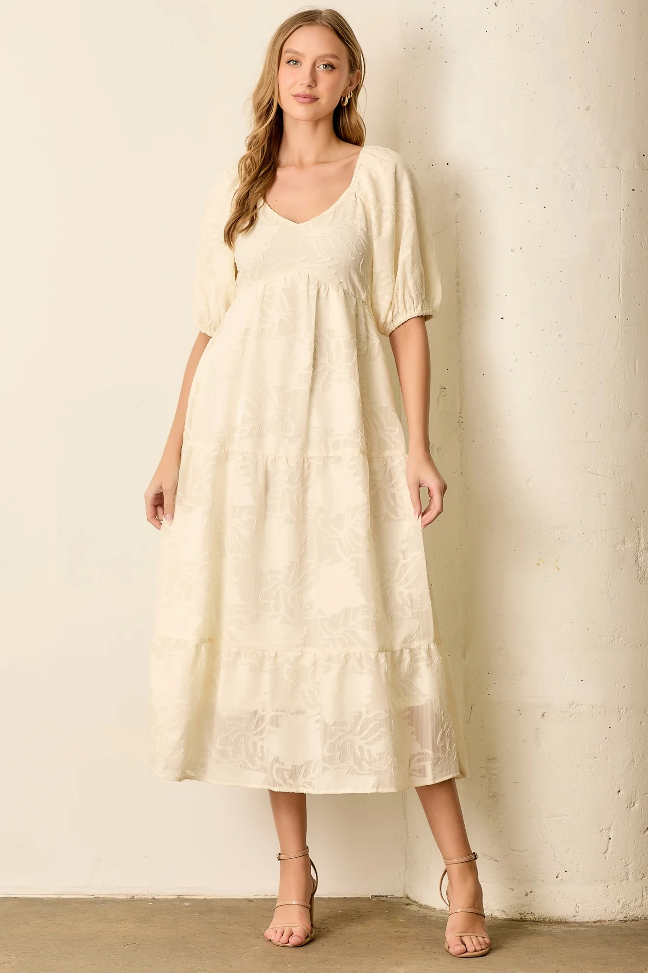 Cream Leaf Textured Tiered Midi Maternity Dress - Image 5