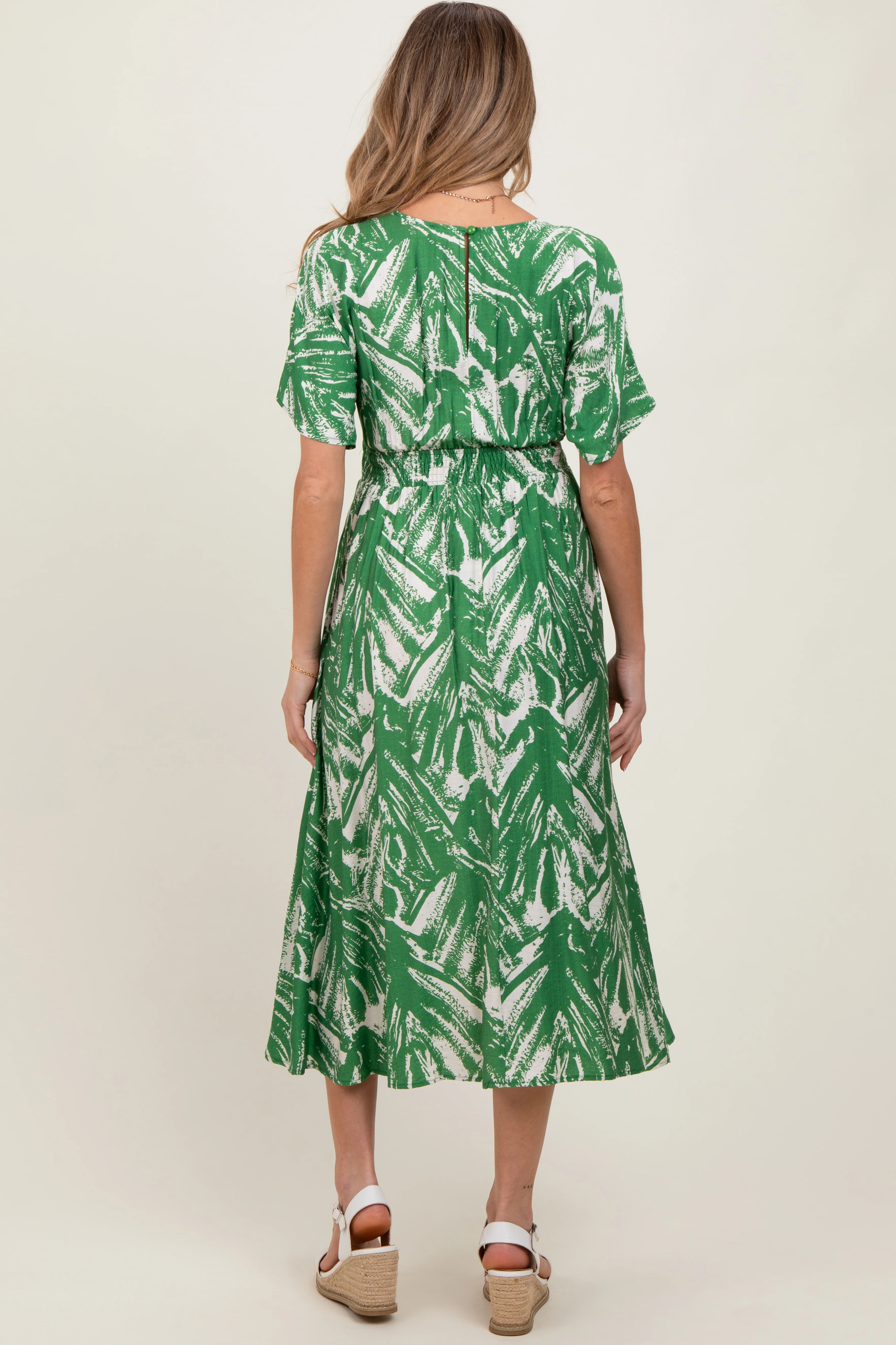 Green Brushstroke Print Cutout Maternity Midi Dress - Image 3