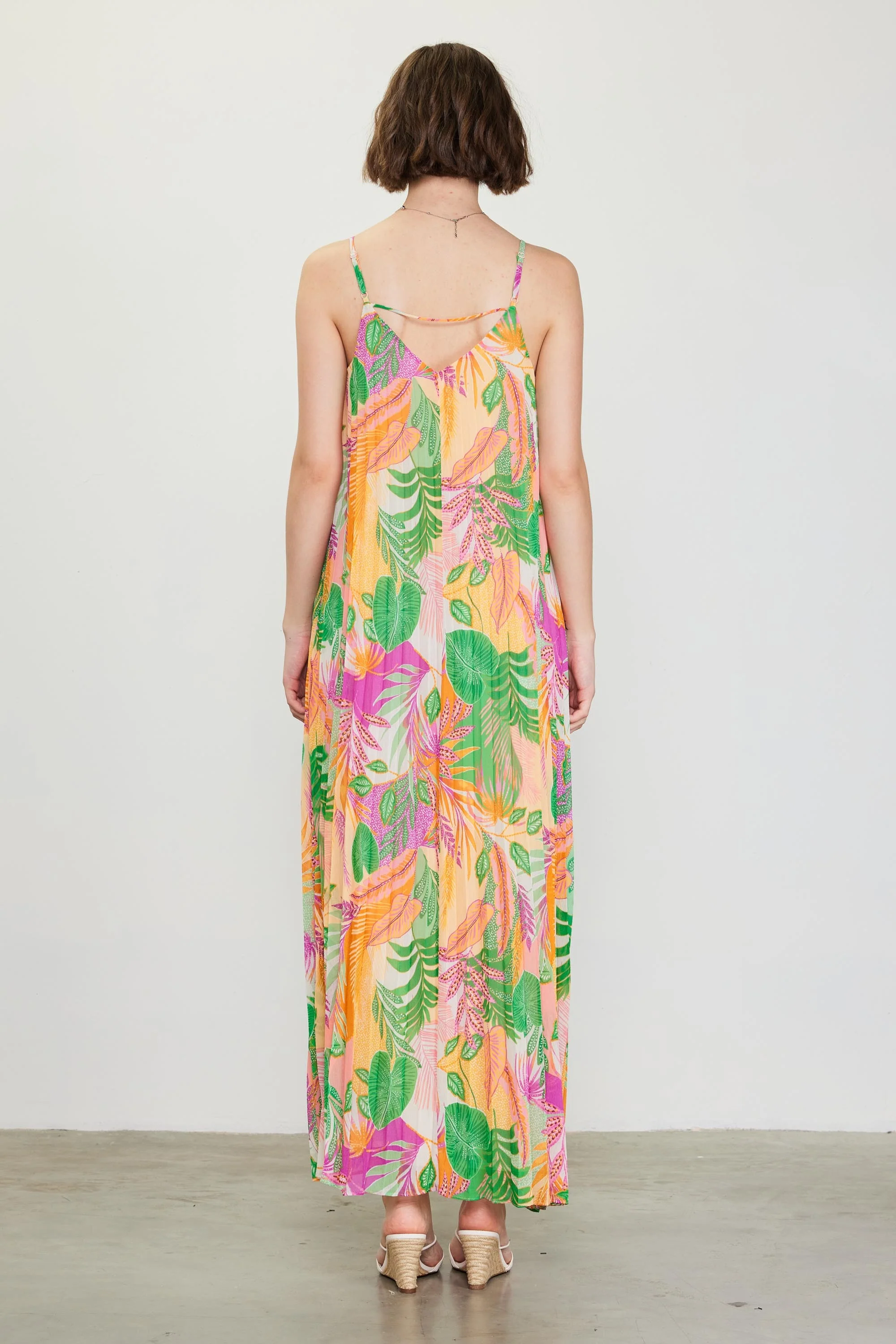Green Multicolor Leaf Print Pleated Maxi Dress - Image 3
