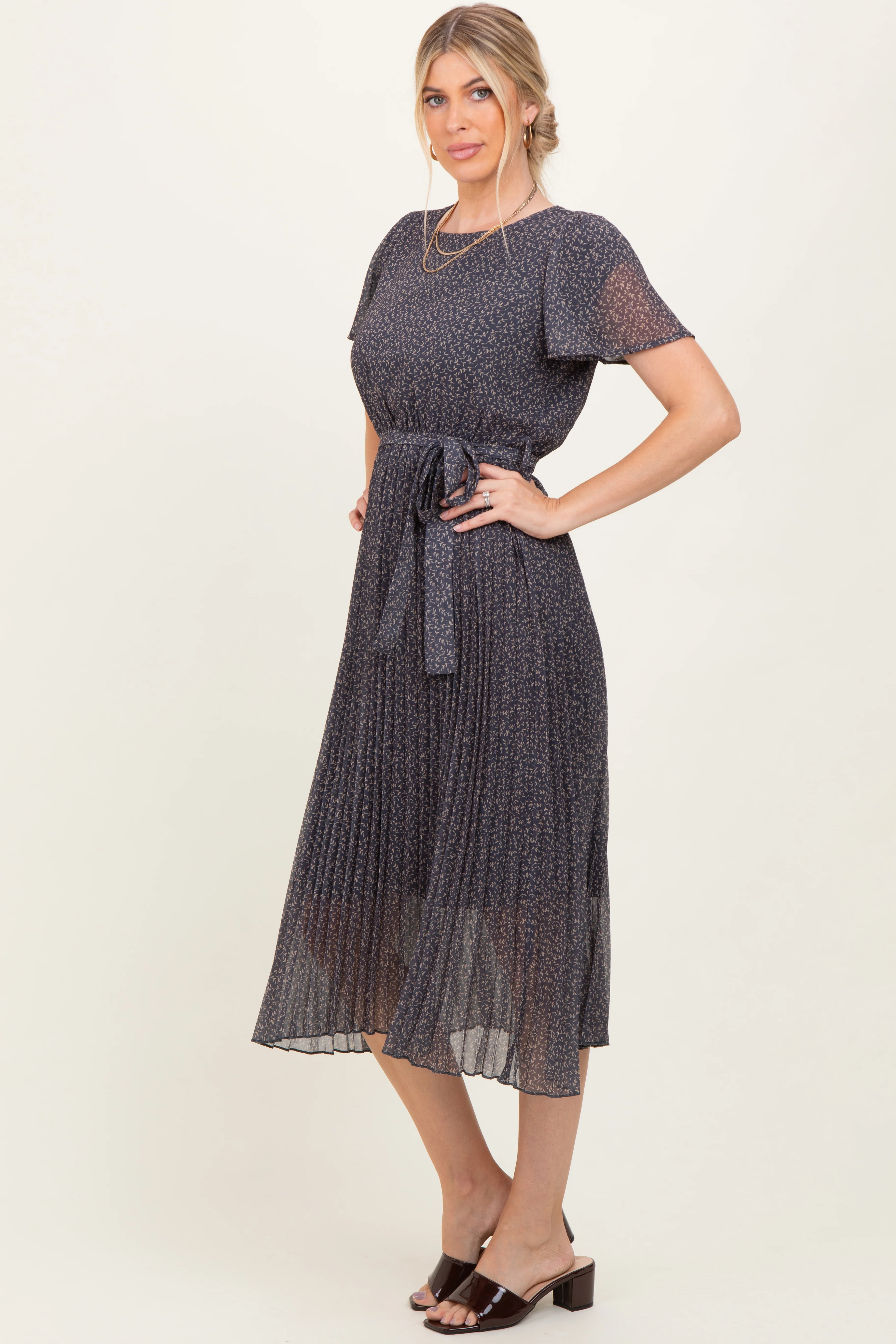 Grey Leaf Print Pleated Midi Dress - Image 2