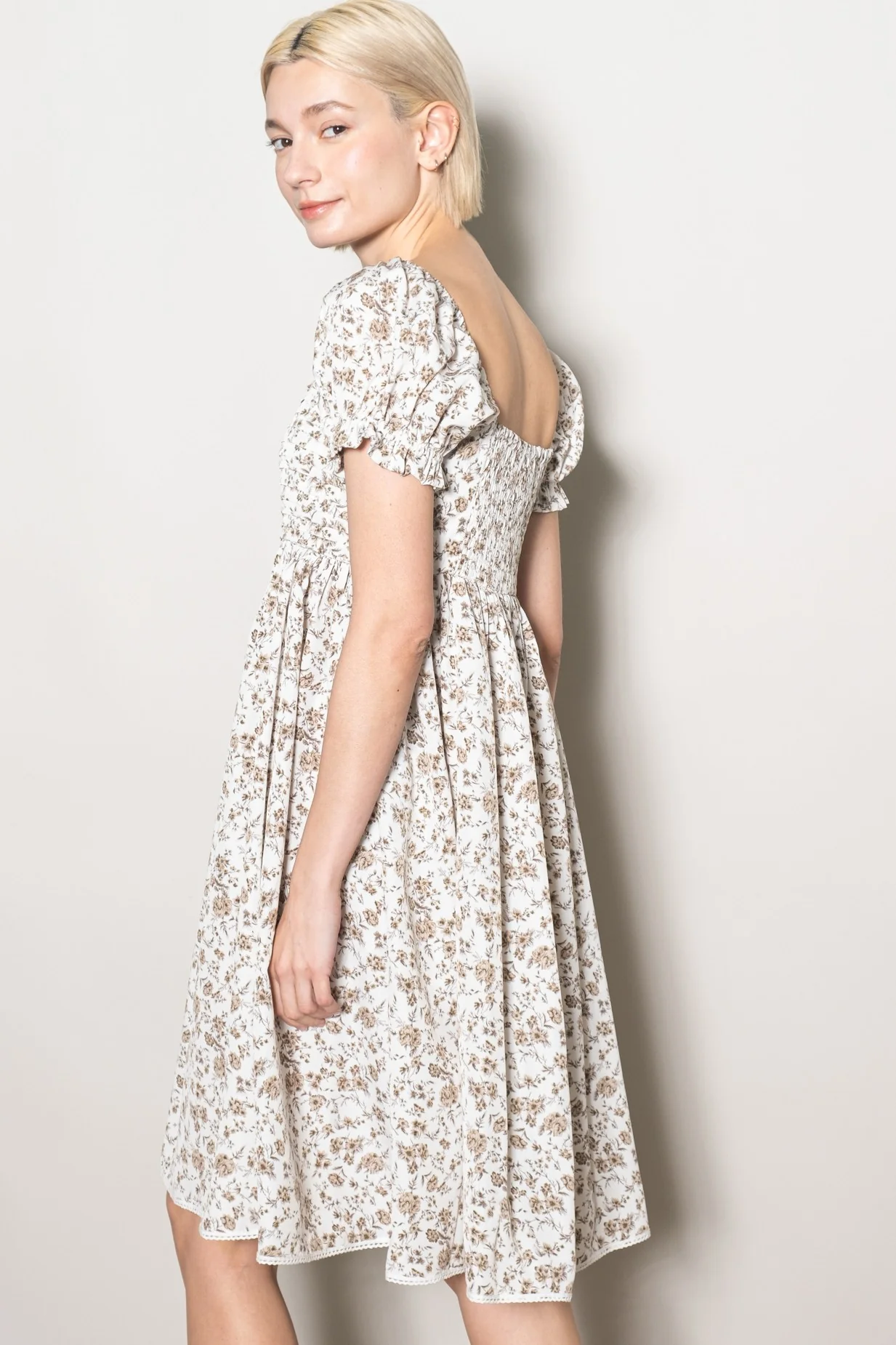 Ivory Floral Pleated Bodice Puff Sleeve Dress - Image 3