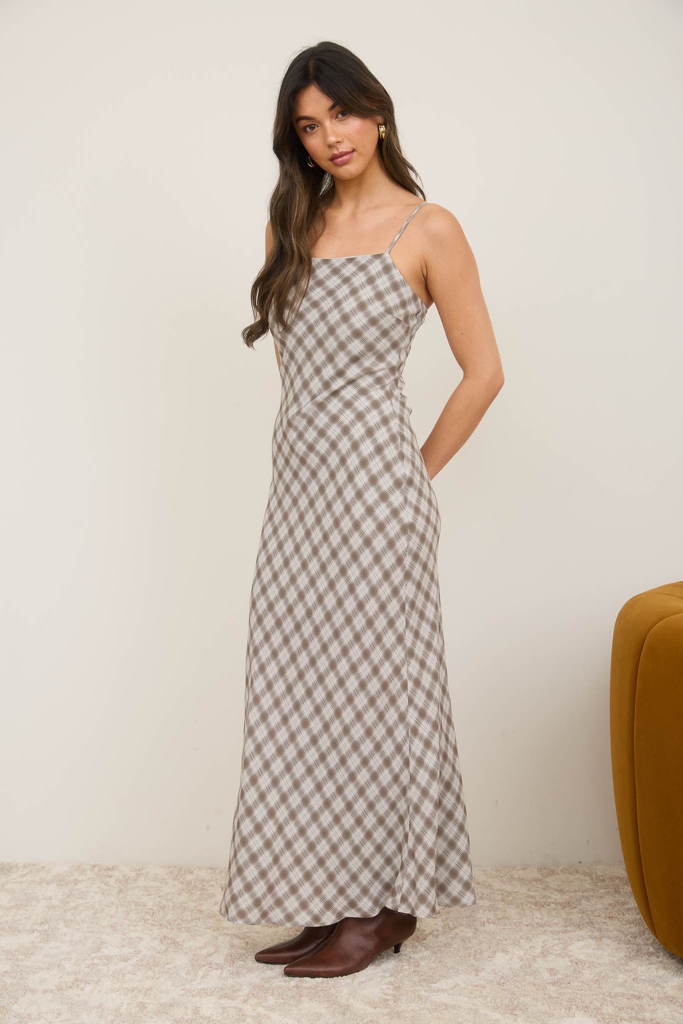 Ivory Plaid Sleeveless Maternity Maxi Dress - Image 5