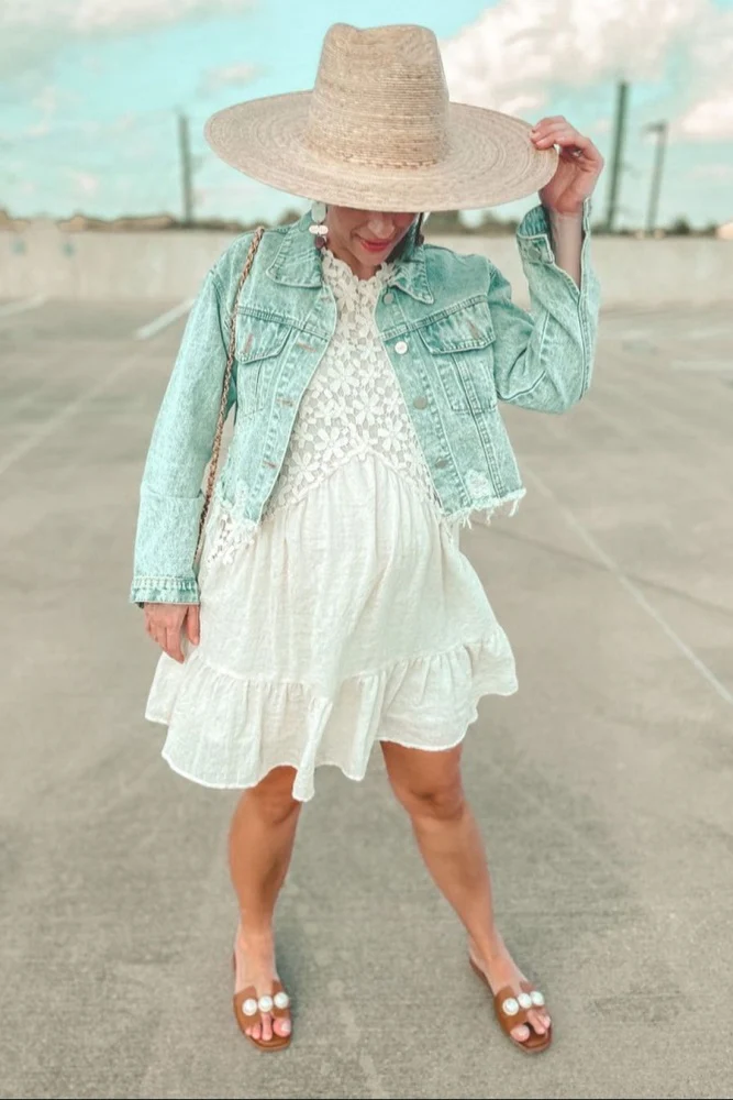 Light Blue Distressed Cropped Maternity Denim Jacket - Image 7