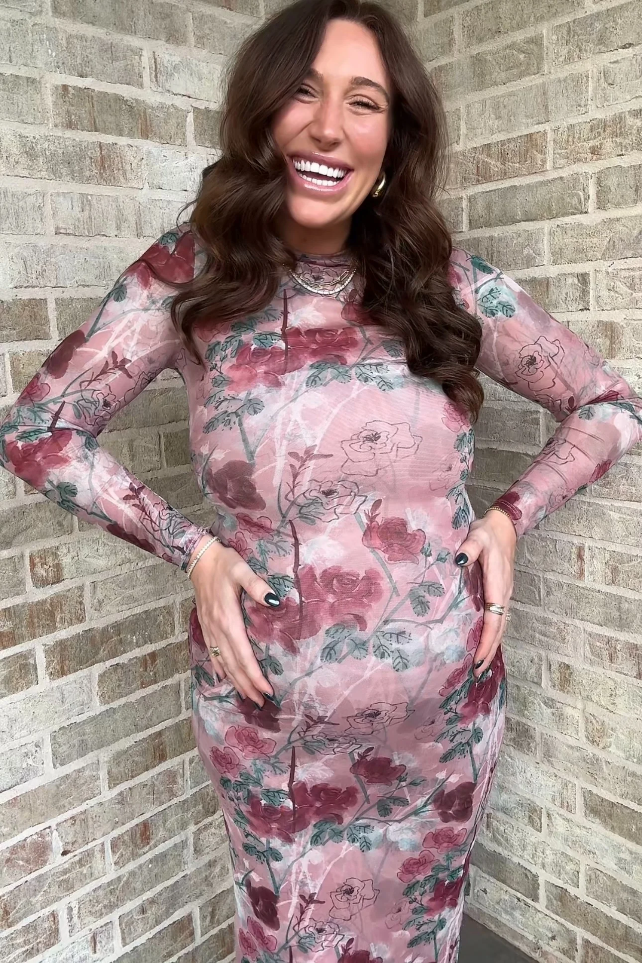 Mauve Floral Printed Mesh Overlay Maternity Maxi Dress - Image 4