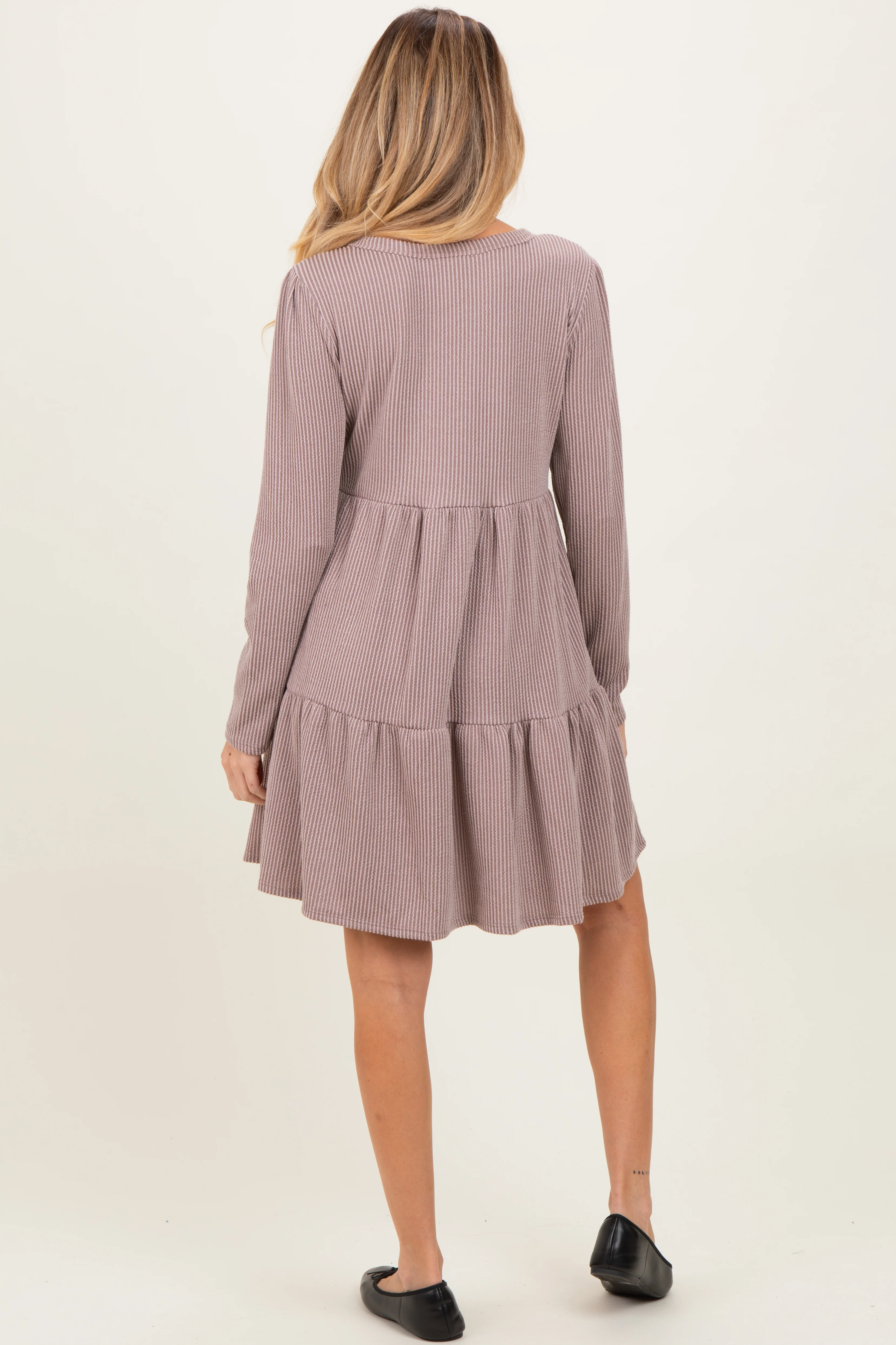 Mauve Textured Rib Tiered Long Sleeve Maternity Dress - Image 3