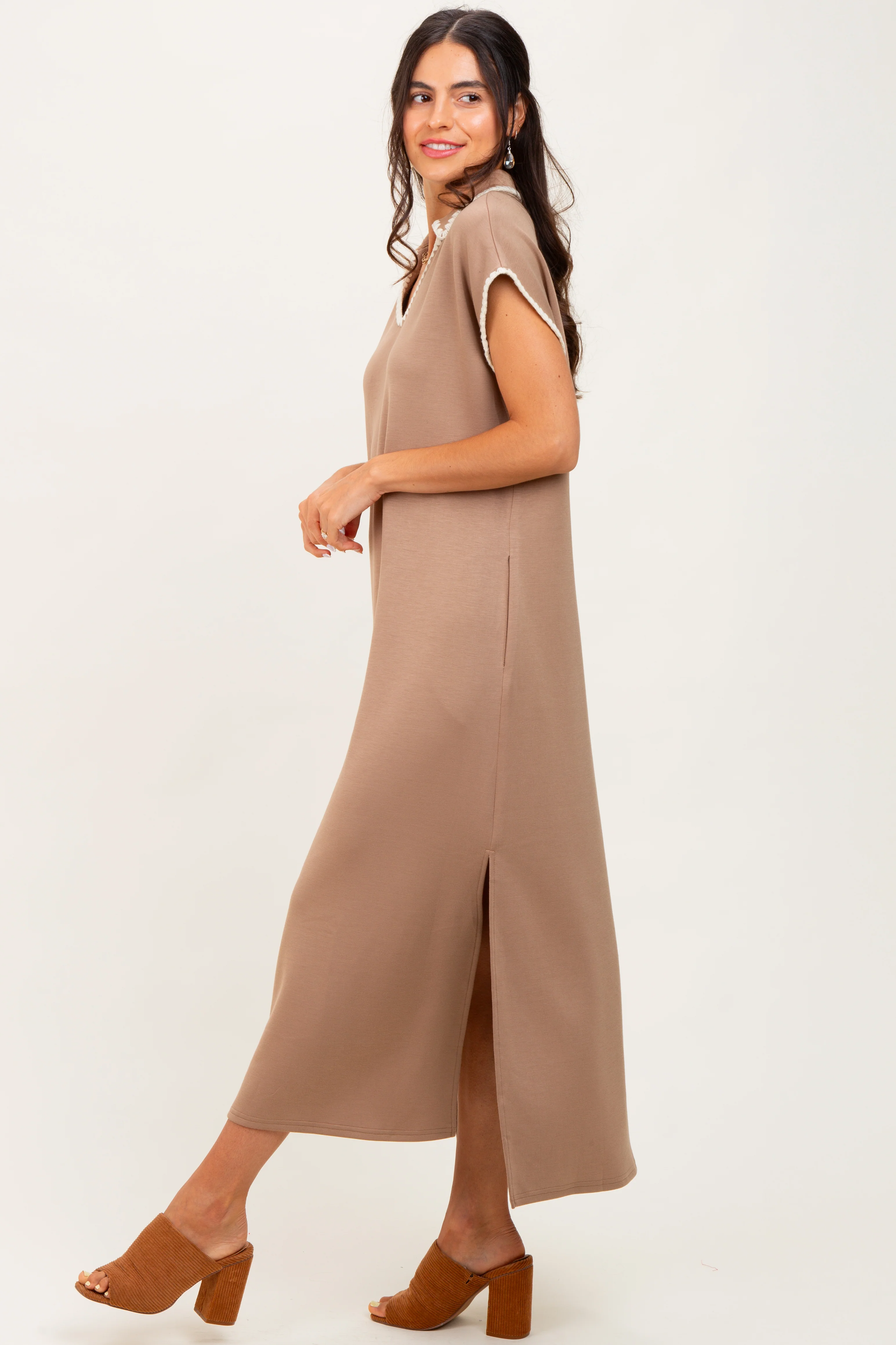 Mocha Collared Stitch Detail Short Sleeve Midi Dress - Image 3