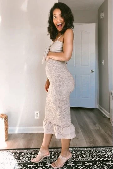 Mocha Gingham Print Smocked Fitted Self-Tie Maternity Midi Dress - Image 15