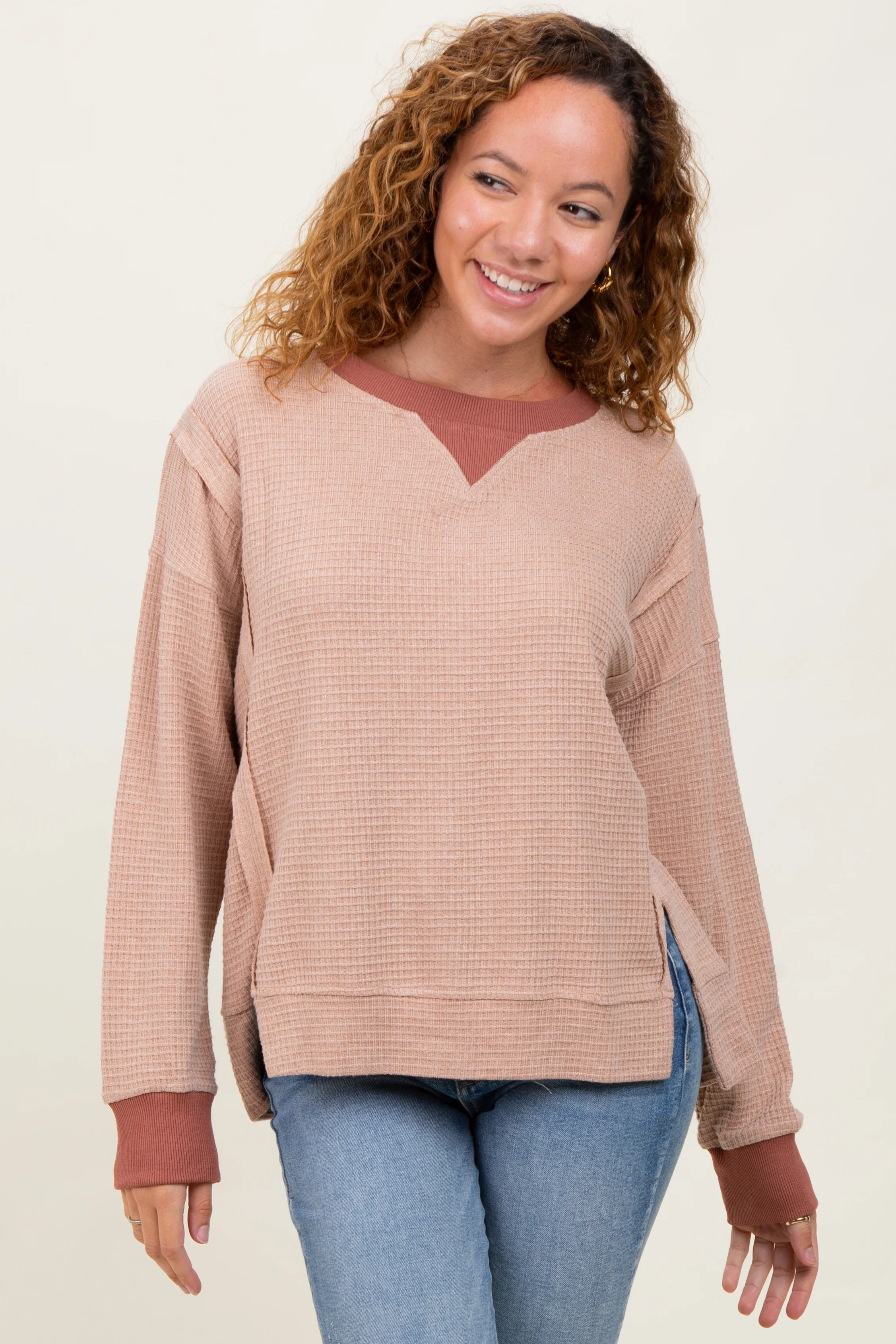 Mocha Oversized Contrast Trim Maternity Thermal Pullover - Image 4