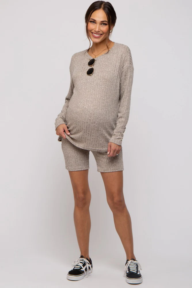Mocha Ribbed Long Sleeve Maternity Shorts Set - Image 4