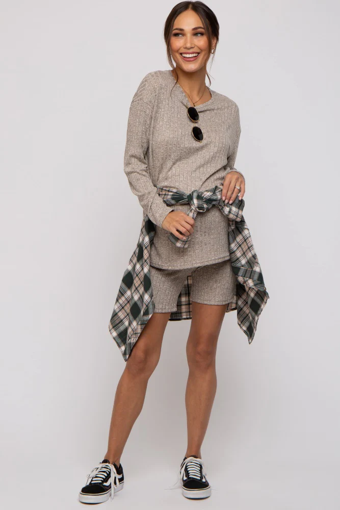 Mocha Ribbed Long Sleeve Maternity Shorts Set - Image 6