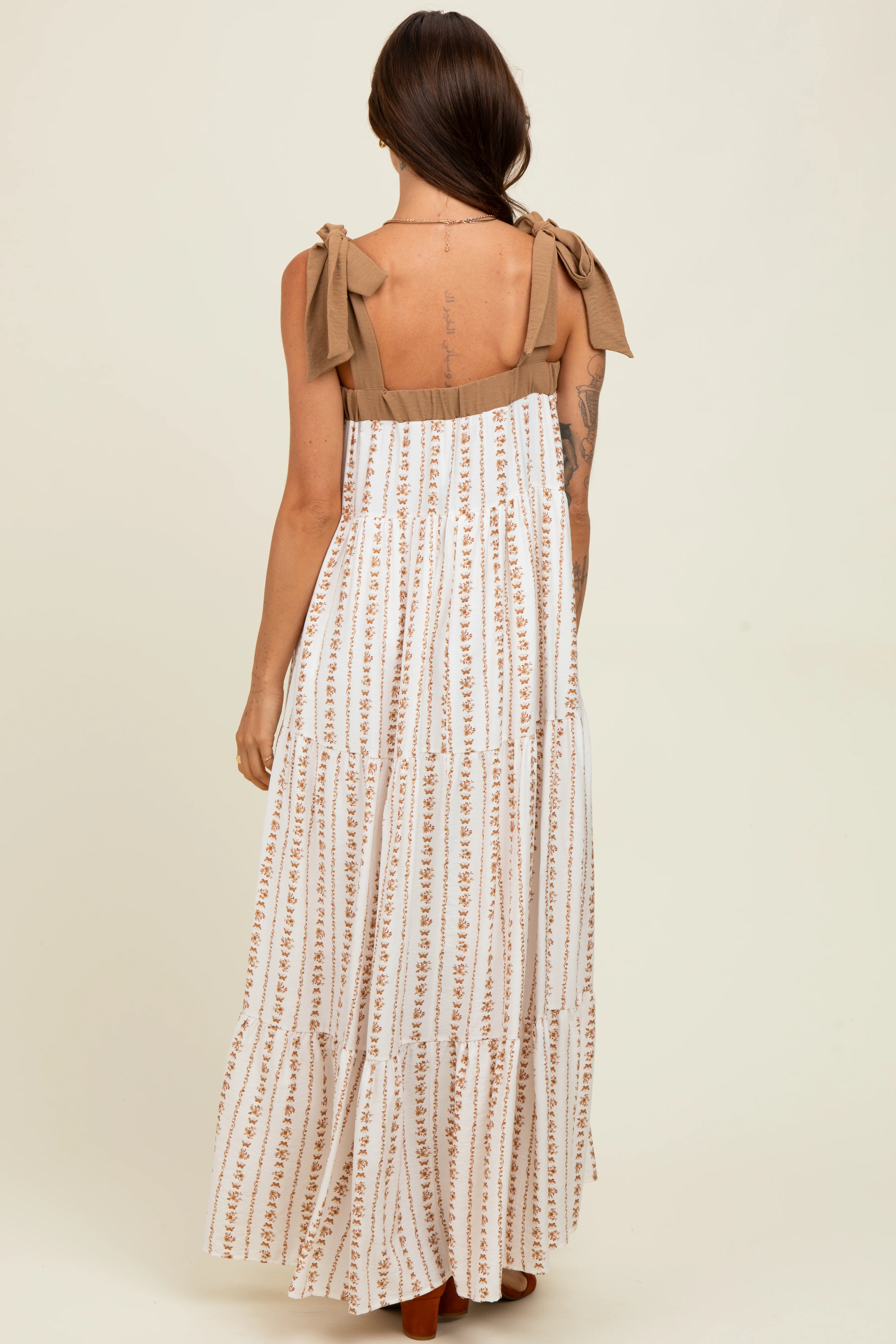 Mocha/White Ditzy Floral Sleeveless Tiered Maxi Dress - Image 4