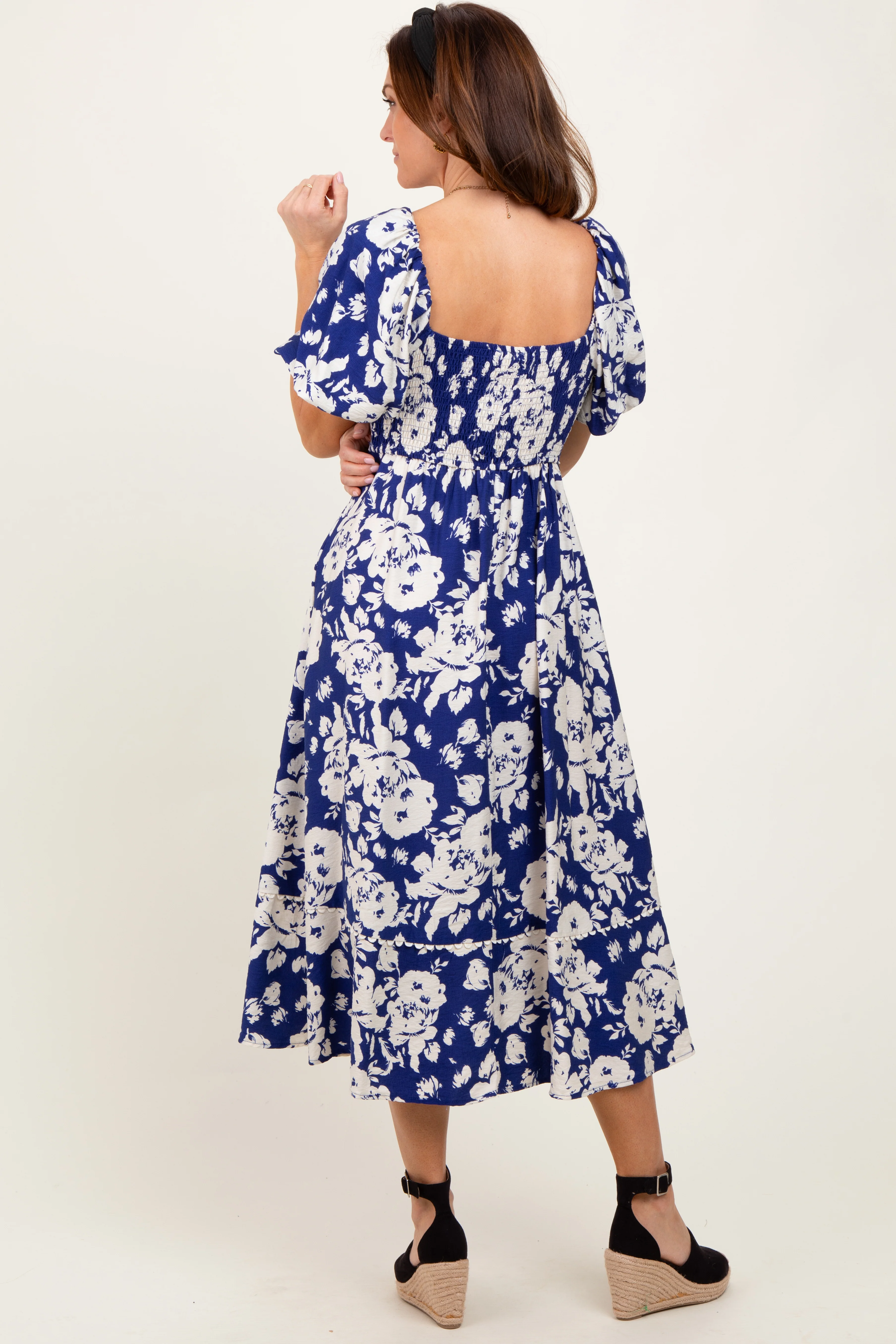 Navy Floral Scallop Trim Puff Sleeve Midi Dress - Image 4