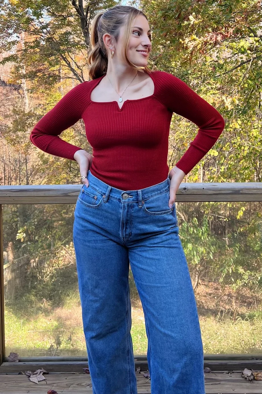 Red Ribbed Knit Notched V Neck Top - Image 4
