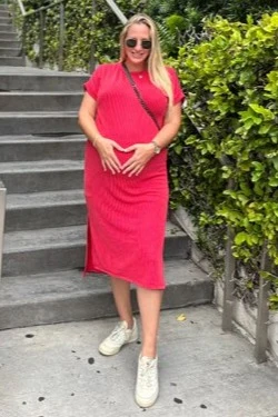 Red Ribbed Short Sleeve Maternity Midi Dress - Image 8