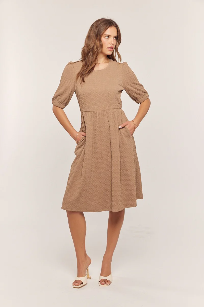 Taupe Textured Knit Puff Sleeve Maternity Midi Dress - Image 5