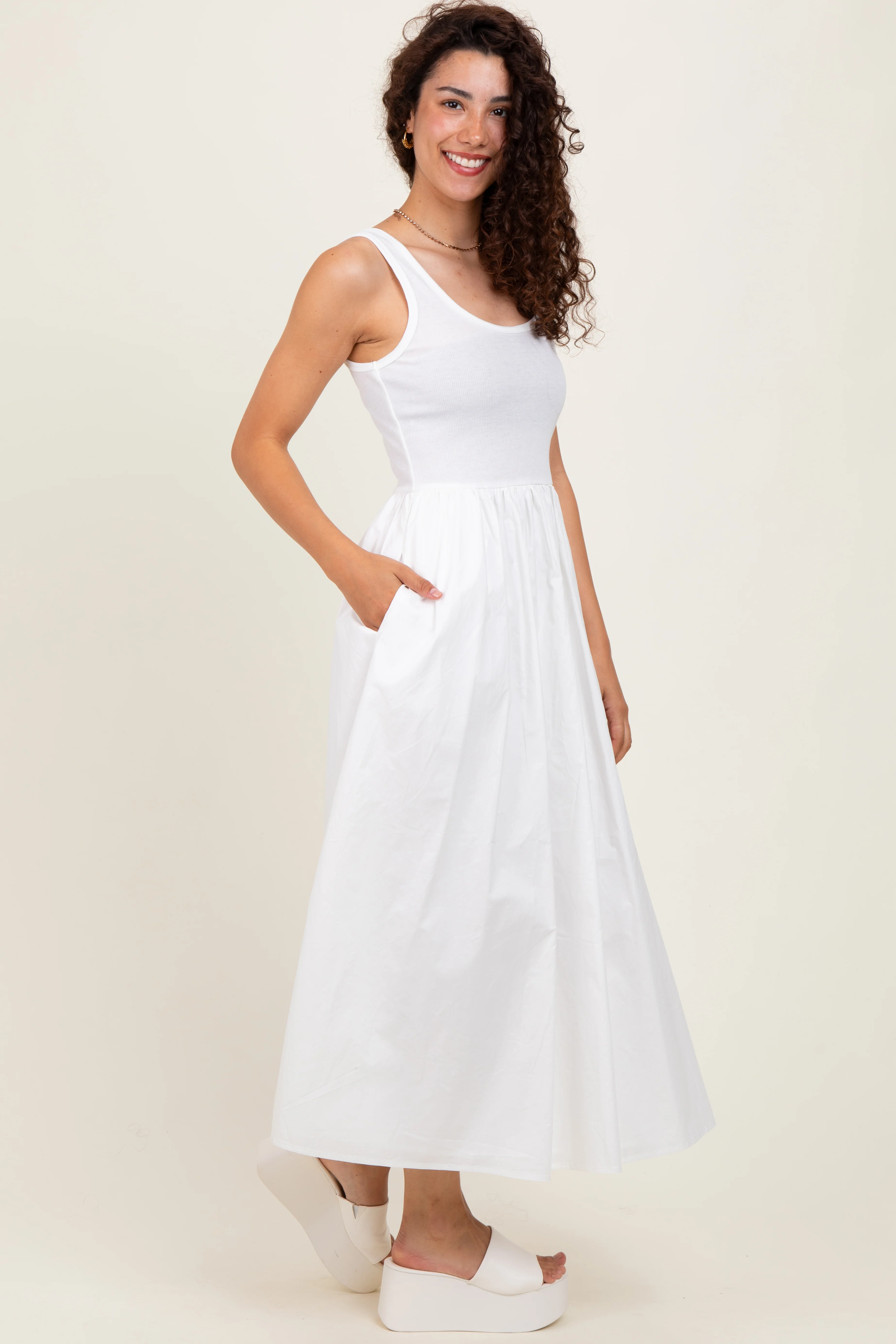 White Scoop Neck Contrast Skirt Maxi Dress - Image 3